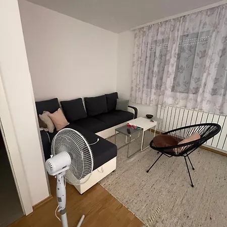 Nepostoji Apartman *